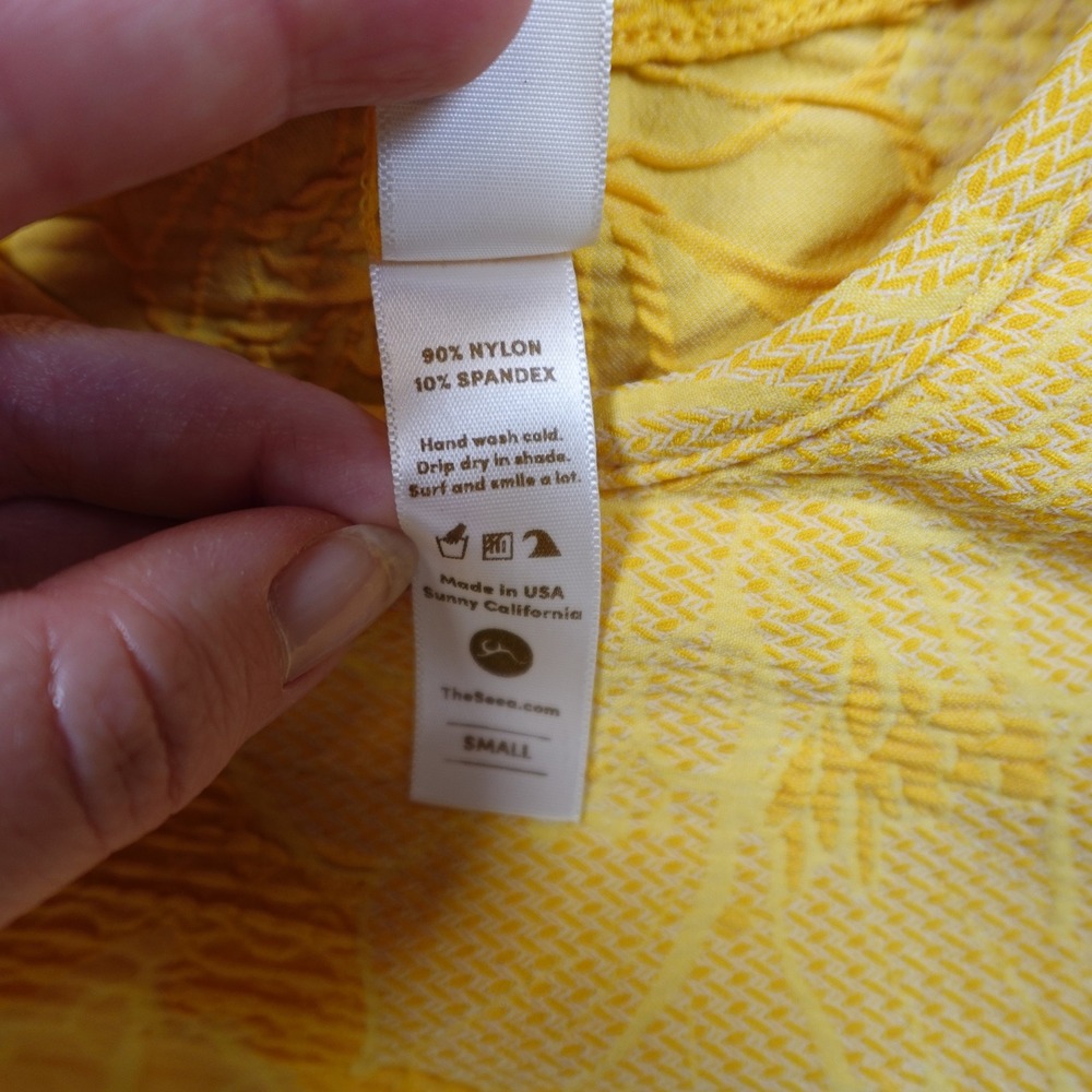 Seea Yellow Textured Long Sleeve Swim Top Rash Gaurd - Picture 3 of 8